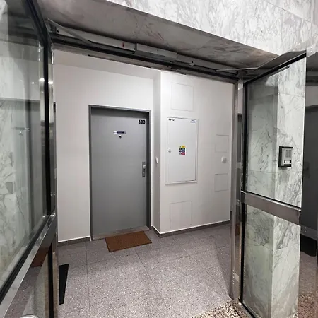 Apartment Mirage